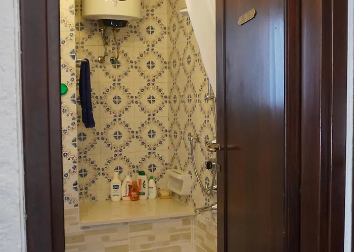 Mountain With View سيستريير