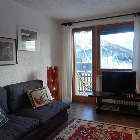 Mountain With View Apartmán *